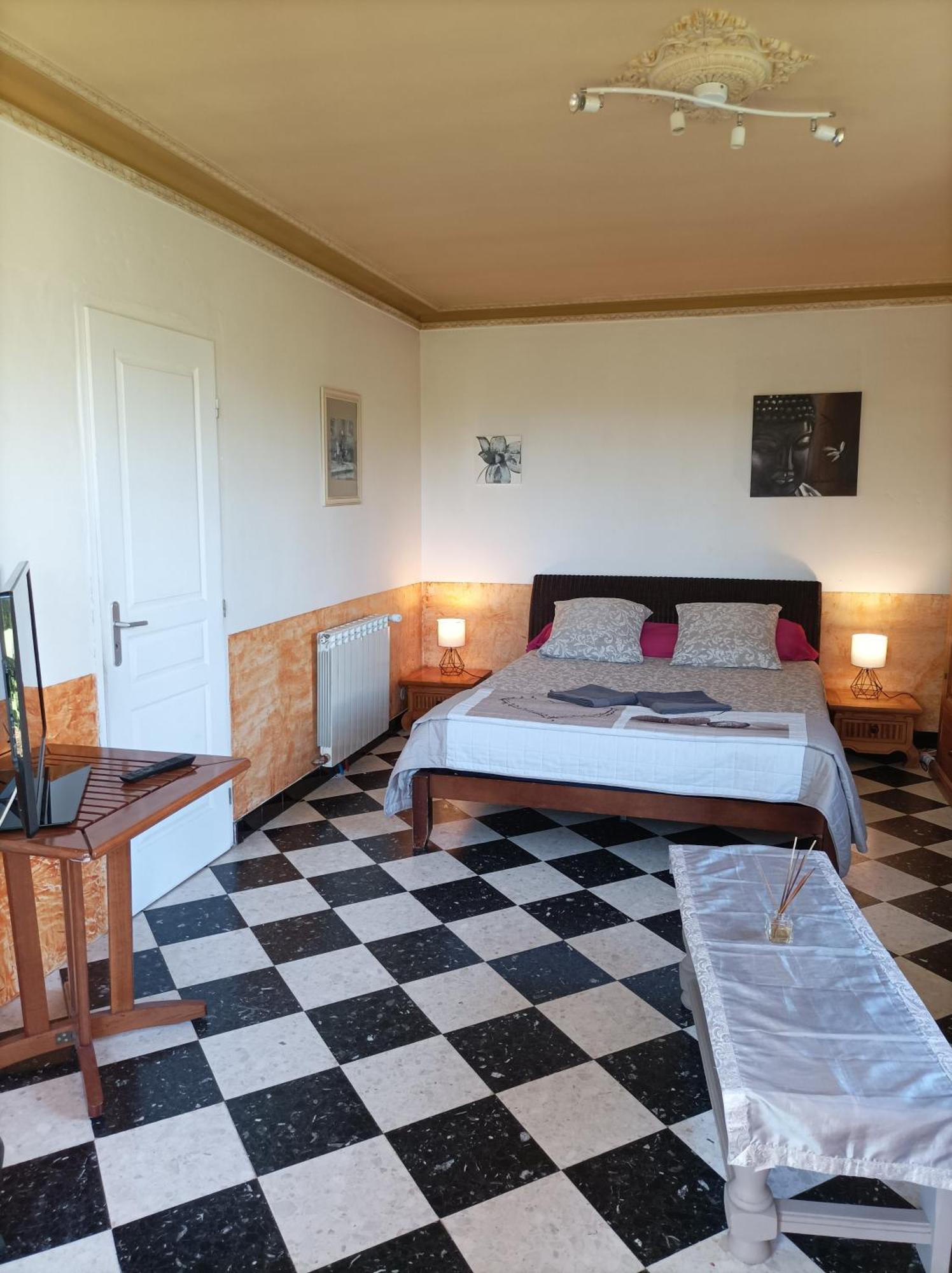 Chambre D'Hotes Les Garrigues Piolenc Eksteriør billede